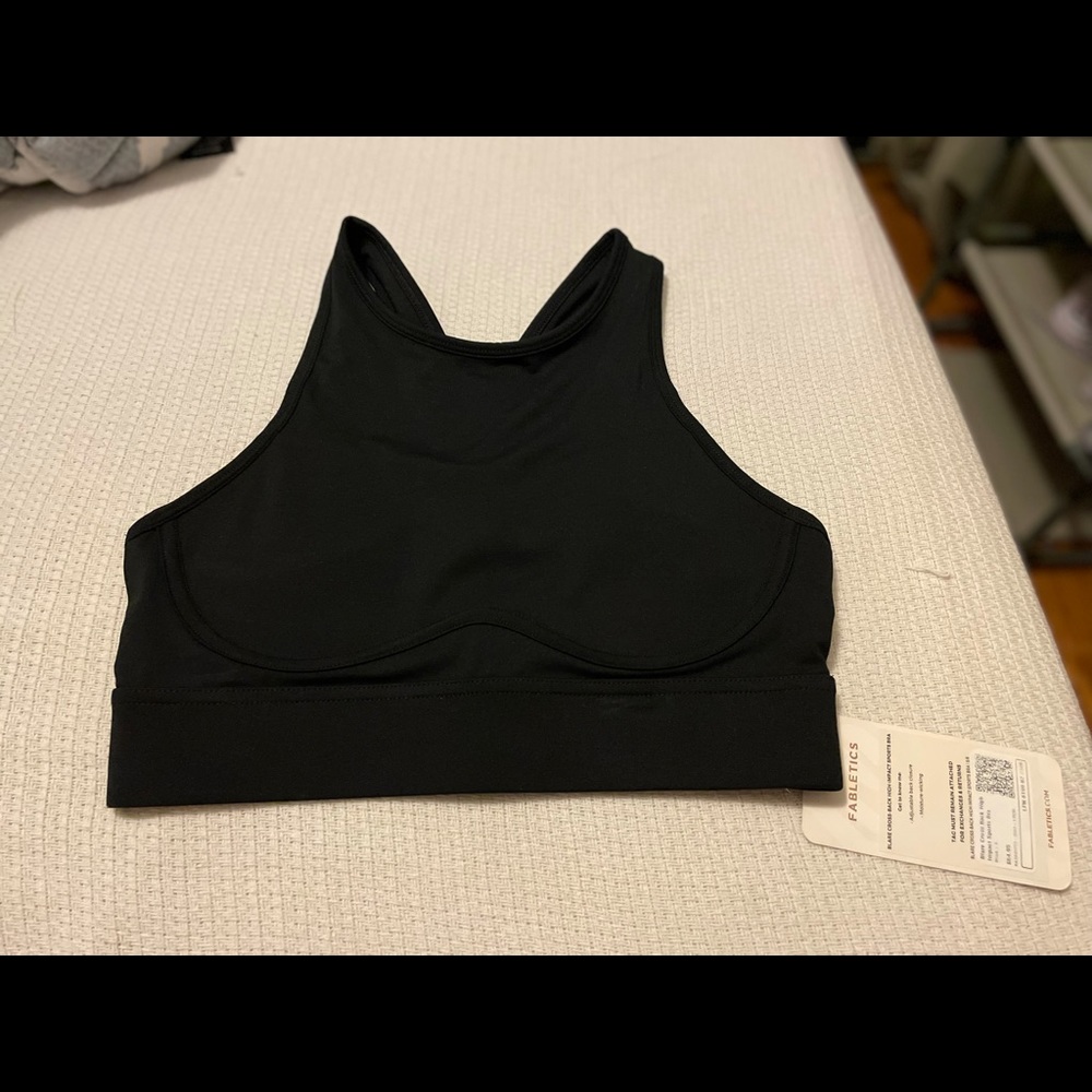 NWT Fabletics blare cross back high impact sports bra size S